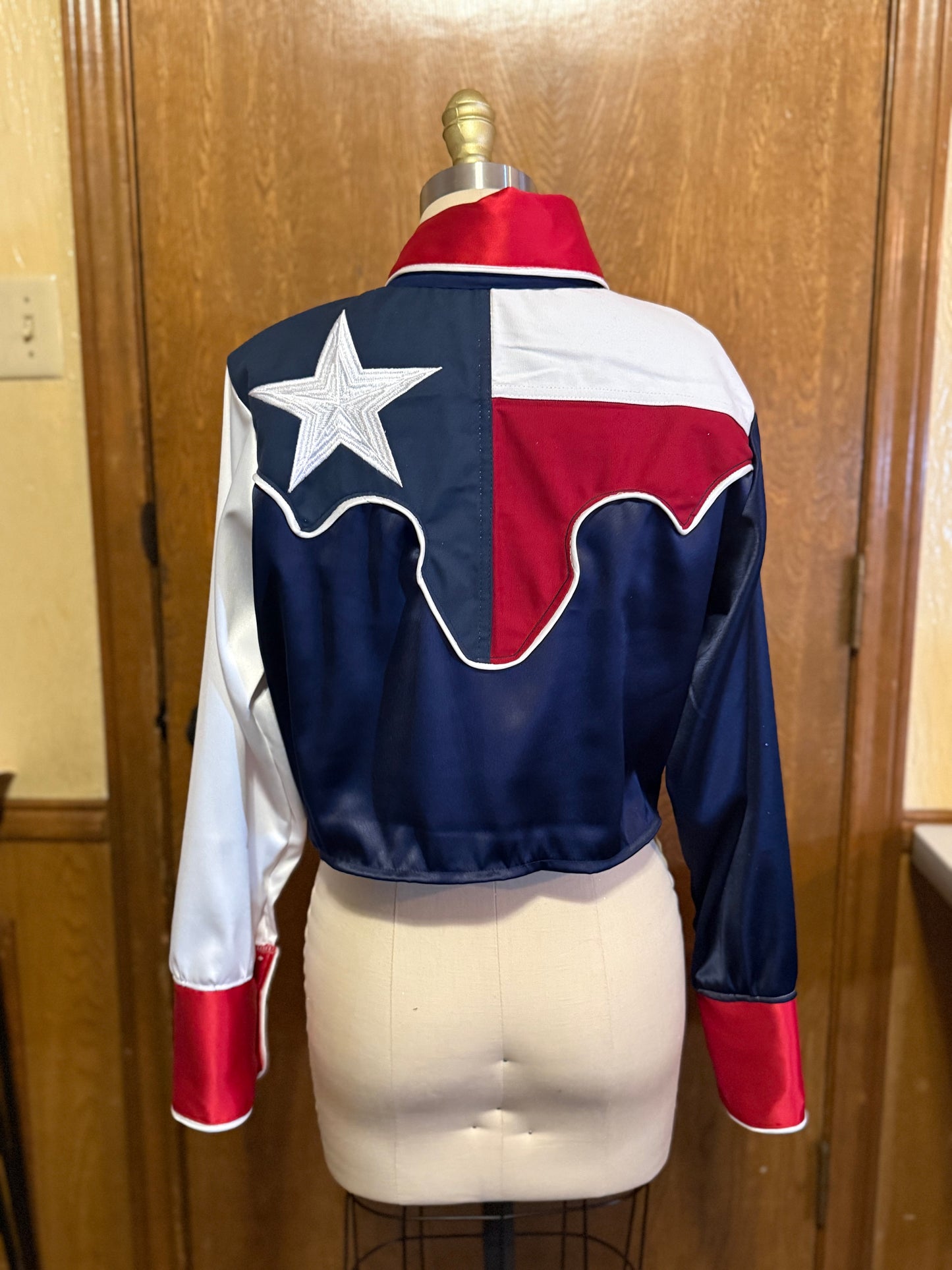 The Lone Star Pearl Snap Jacket - Cropped, Texas Flag